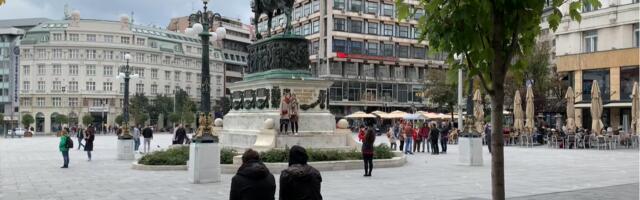 Haos u centru Beograda: Zaleteo se vozilom i udarao automobile kod Trga Republike, pa pokosio mladića