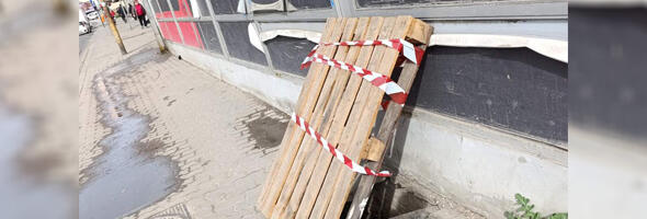 RUPU kod  Uzora  obeležili građani, čekajući da je nadležni vide i saniraju (FOTO)