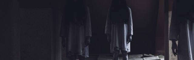 "Greb'o je noktima i vukao po sobi" - jeziva ispovest na fejsbuku! Srbija na nogama!