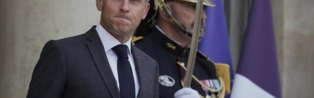 SREDNJOŠKOLAC ISMEJAO MAKRONA ZBOG ENGLESKOG IZGOVORA: Predsednik Francuske reakcijom iznenadio sve (VIDEO)