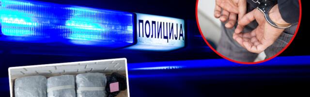 REKORDNA ZAPLENA DROGE U DVA GRADA! Jedan osumnjičeni tokom potere bacao pakete iz vozila, policija ih PRONAŠLA!