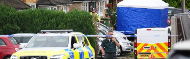 Muškarac izboden usred dana kod škole u Birmingemu: Deca zatvorena, policija opisala stanje kao "opsadu"