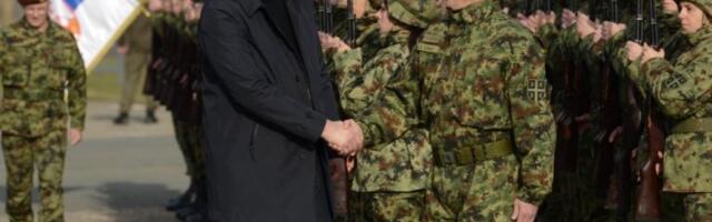 DA NIKOME NE PADNE NA PAMET DA SMO LAKA META! Vučić uputio upozorenje svima koji bi da udare na Srbiju i naruše njen mir i stabilnost!