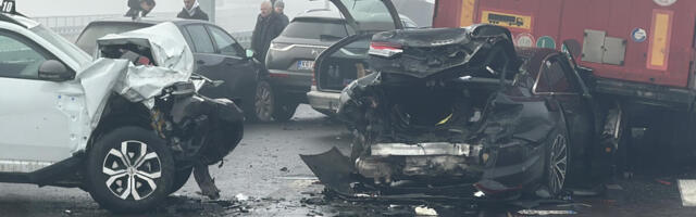 PRVE SLIKE STRAVIČNOG LANČANOG SUDARA NA AUTO-PUTU, SMRSKANO 10 VOZILA! Ekipe Hitne i dalje stižu, POTPUNI HAOS!