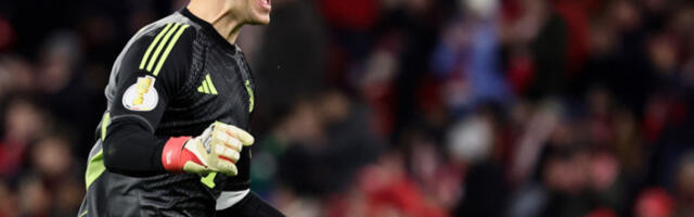 Бајерн без капитена: Мануел Нојер покидао мишић, следи пауза