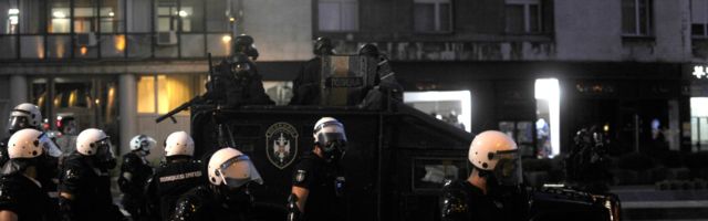 Njujork tajms: Nasilan odgovor policije demonstrantima