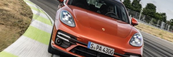 Stiže Porsche Panamera 2021