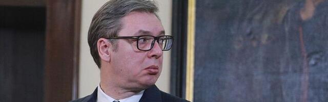 Vučića u Žitorađi prekinuo telefon: "Majstore, a da izađeš ti? Da me ne teraš da te izbacujem" (VIDEO)