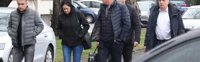 Stigli na saslušanje! Dekan Sinani i drugi zaposleni na Filozofskom fakultetu došli u policiju na zahtev Tužilaštva