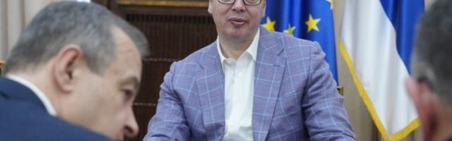 KONSULTACIJE U PREDSEDNIŠTVU SRBIJE! Vučić razgovara sa predstavnicima tri stranke, socijaliste predvodio Dačić: "Uvek spremni za izbore" (FOTO)