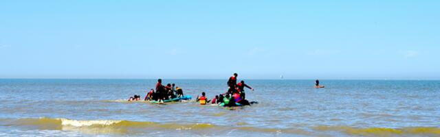 TRAGEDIJA! Brodolom kod francuske obale - četvoro migranata POGINULO, deca SPASENA!