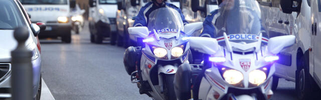 Tinejdžer ubijen, pa poliven benzinom i spaljen - deca nasred ulice našla njegovo telo! Marsejom vlada teror!