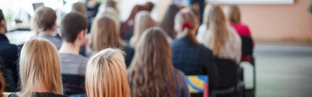 U školama u Srbiji danas počinje drugo polugodište, ali ne svima: Ovo treba da znate o hibridnom modelu