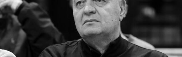 DULE GLEDA KA PREMINULIM VELIKANIMA SRPSKE KOŠARKE: Legendarni kapiten Zvezde se dirljivom slikom oprostio od Vujoševića