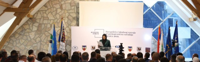 Usvojenim preporukama okončan prvi Biznis forum u Sjenici