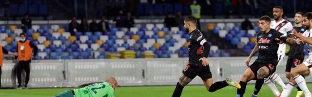 Ledeni pogled Vanje Milinković Savića uplašio Insinjea: Srbin odbranio penal kapitenu Napolija (VIDEO)