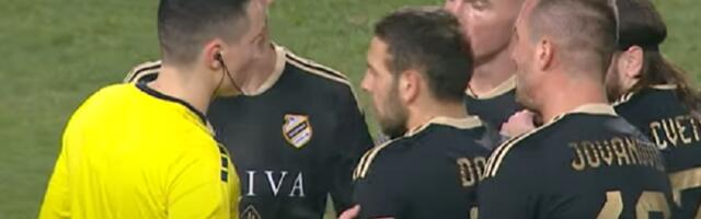 ČUKARIČKI OŠTEĆEN PROTIV ZVEZDE?! Da li je bio penal posle kojeg su crveno-beli preokrenuli meč?!