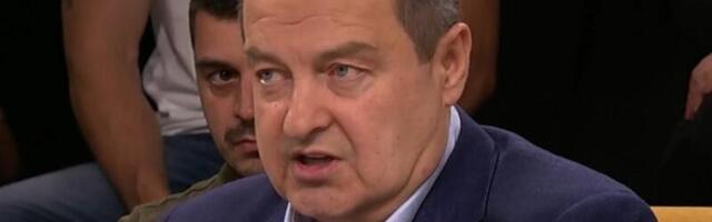 POKAŽIMO DA SRBIJA ŽELI STABILNOST I NORMALNO FUNKCIONISANjE ŽIVOTA Dačić: "Zajednički odbranimo Srbiju i njene nacionalne i državne interese"