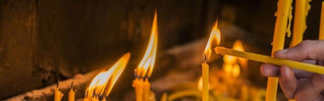 Sveštenik Aleksandar poslao važnu poruku: Kada palite sveće, molim vas uradite OVO - tako se ŠTITITE od ZLA (VIDEO)