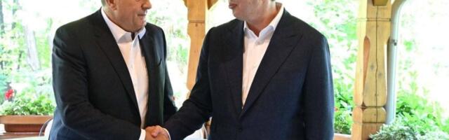 Dan pred predsedničke izbore u Srpskoj, Vučić se sastao sa Dodikom