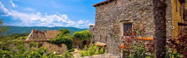 Ovaj grad je najmanji u Evropi, a udaljen je 6 sati od Beograda: Ima 30 stanovnika i jedna stvar je jako čudna!