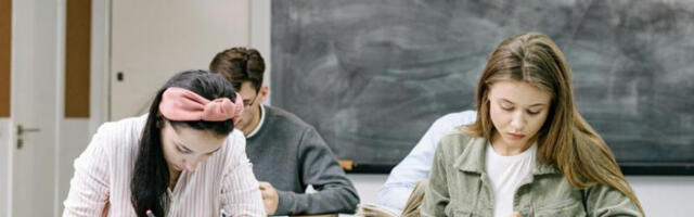 ​Сутра почиње исплата треће и четврте рате стипендија за надарене ученике