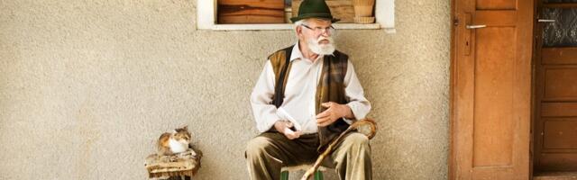 Deca su ga zaobilazila kao da je kuga, a onda se saznala istina: Bio je najlepši momak u Pazovi dok za 1 noć nije postao starac! Sneg na glavi, pakao u duši!