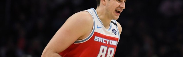 Bjelica na trejd listi Sakramenta