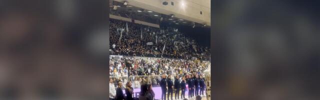 Skandal u Sarajevu: Izviždana himna "Bože pravde"! Pogrdno skandiranje pred početak meča