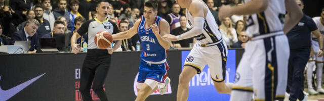 "BH Fanatikosi" hteli da naprave haos, istakli oduzete srpske transparente, prozivali Rumune