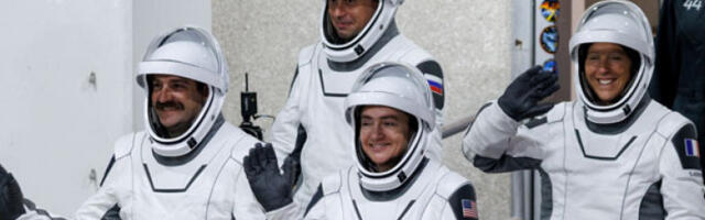 Од биолога до пилота: упознајте посаду која је јутрос полетела у свемир