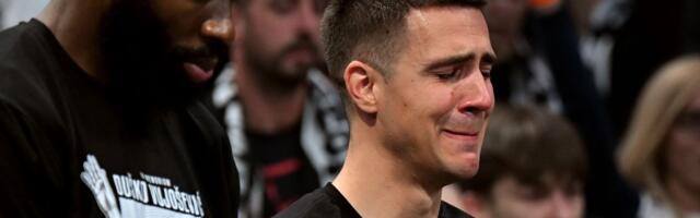 Emotivni slom kapitena Partizana: Marinković nije mogao da izusti ni reč, suze same tekle zbog odlaska Vujoševića! /VIDEO/