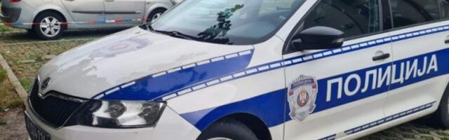 PORODIČNA DRAMA NA VRAČARU! Posle svađe sa majkom isekao se nožem, POTOM NAPAO BRATA I SESTRU