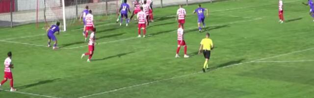 VELIKI PROMAŠAJ U PRVOJ LIGI SRBIJE: Napadač Grafičara praktično sa gol linije nije uspeo da ubaci loptu u mrežu! (VIDEO)