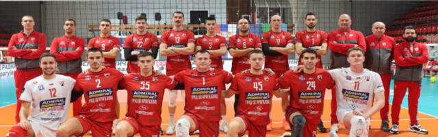 KRAGUJEVČANI KORAK BLIŽI LIGI ŠAMPIONA Odbojkaši Radničkog i u revanšu maksimalnim rezultatom pobedili šampiona Azerbejdžana