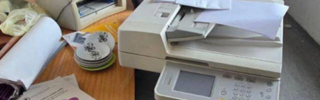 Градоначелник Зубиног Потока затекао хаос у просторијама током првог дана рада (видео)