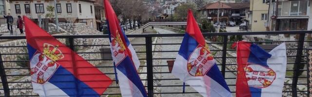 Lopov najglasnije viče „držite lopova!“: Provladini tabloidi pred svaki protest „proturaju“ tezu o separatizmu