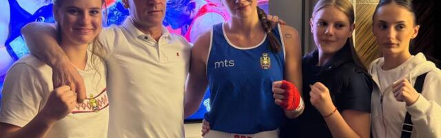 Veliki uspeh naših bokserki: Tri zlata za Srbiju na Montenegro kupu, Gajić, Lukajić i Zekić osvojile titulu!