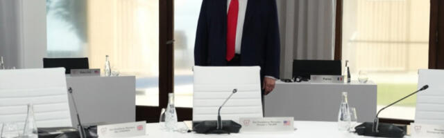 Трамп најавио могуће пооштравање санкција на руску нафту