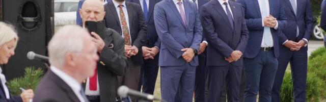 Ambasada SAD: Ne kadriramo u Srbiji, ostaju sankcije Vulinu