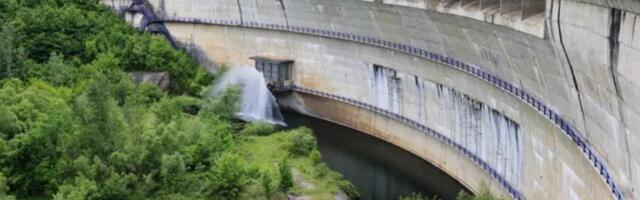 Vrućine prazne Gružansko jezero