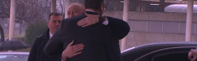 BIRODI: RTS i Pink više izveštavali o poseti Alijeva, nego o proslavi Dana državnosti Srbije