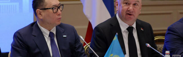 На темељима пријатељства Вучића и Токајева: Поповић отворио пословни форум у Казахстану