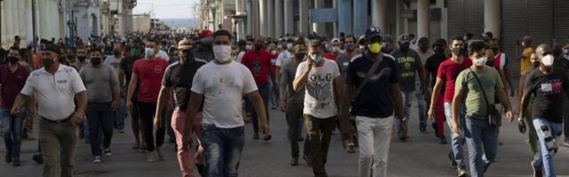 Kuba u plamenu: Demonstranti napali kancelariju Komunističke partije na severu zemlje