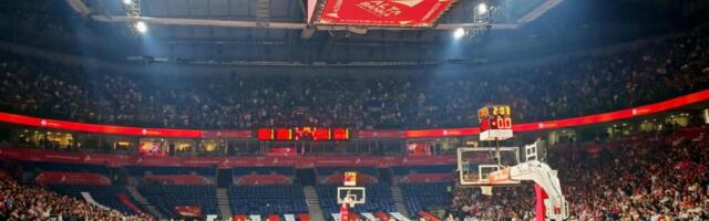 CRVENO-BELA KOREOGRAFIJA U ARENI: Delije napravile fantastičnu atmosferu!