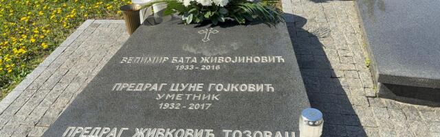 Na grobu u Aleji samo jedna sveća i venac, niko se nije pojavio: Pet godina od smrti legendarnog Tozovca