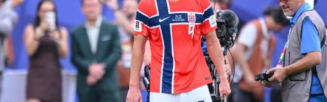 Norvežani znaju kako da proslave trijumf: Haland postigao dva gola, pa stao pred bubanj! /VIDEO/