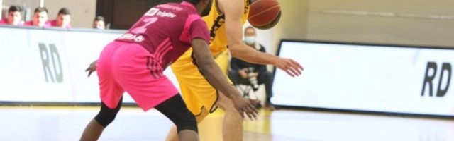 Maestralni Ukić udaljio Megu od plej-ofa, važna pobeda Splita