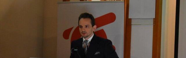 STEFAN KRKOBABIĆ: Povećanje plata i penzija – pravedan i izuzetno hrabar potez Vučića!