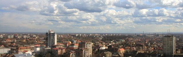 Zašto u Pančevu roditelji moraju da plaćaju obezbeđenje u školama?